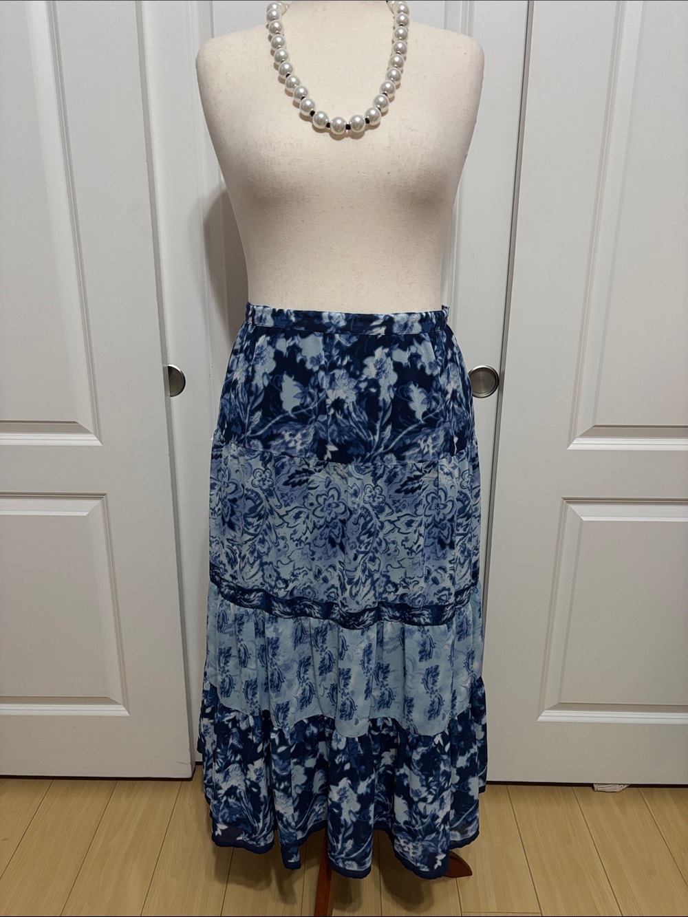 Navy & Light Blue Floral Tiered Maxi Skirt - Women's - Picture 2 of 8